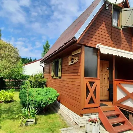 Comfortable House With Private Garden, Rusinowo Vakantiehuis