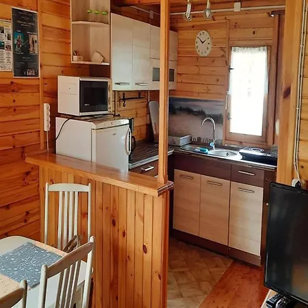 Comfortable House With Private Garden, Rusinowo Vakantiehuis *