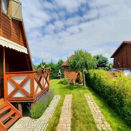 Vakantiehuis Comfortable House With Private Garden, Rusinowo *